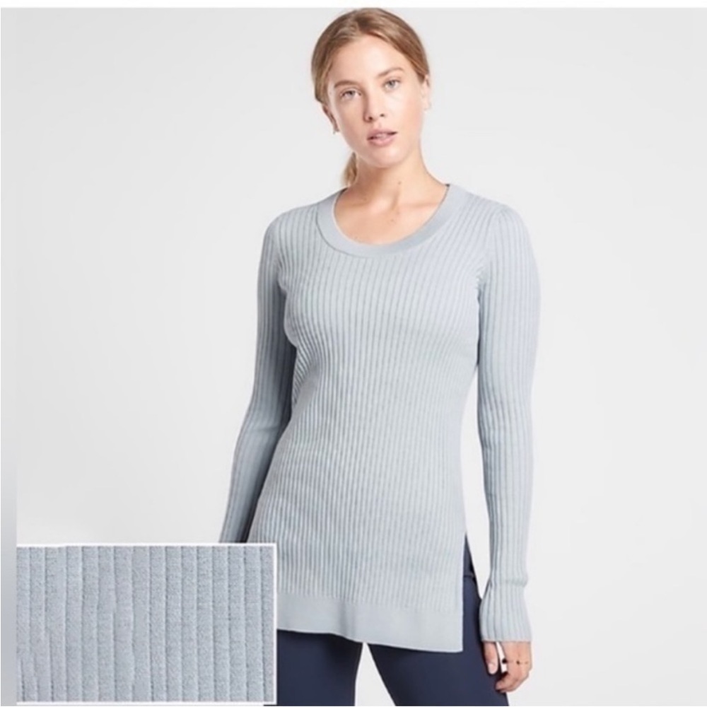 Athleta glacier blue sweater, xs.